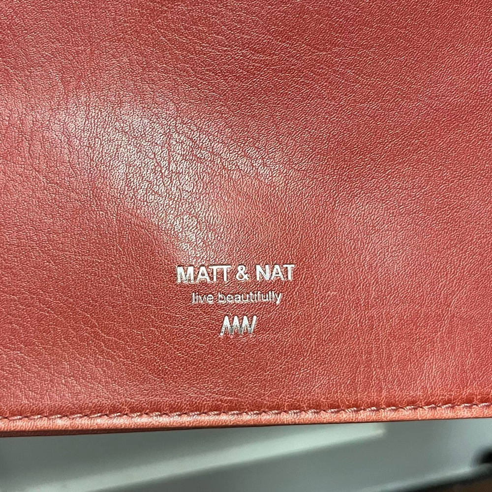 Matt&Nat burnt orange vegan leather cross body purse - Picture 2 of 12